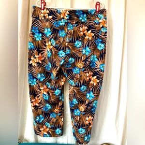Lands End Women's Sz L Hawaiian Yoga Stretch Capris Cotton Spandex Blend